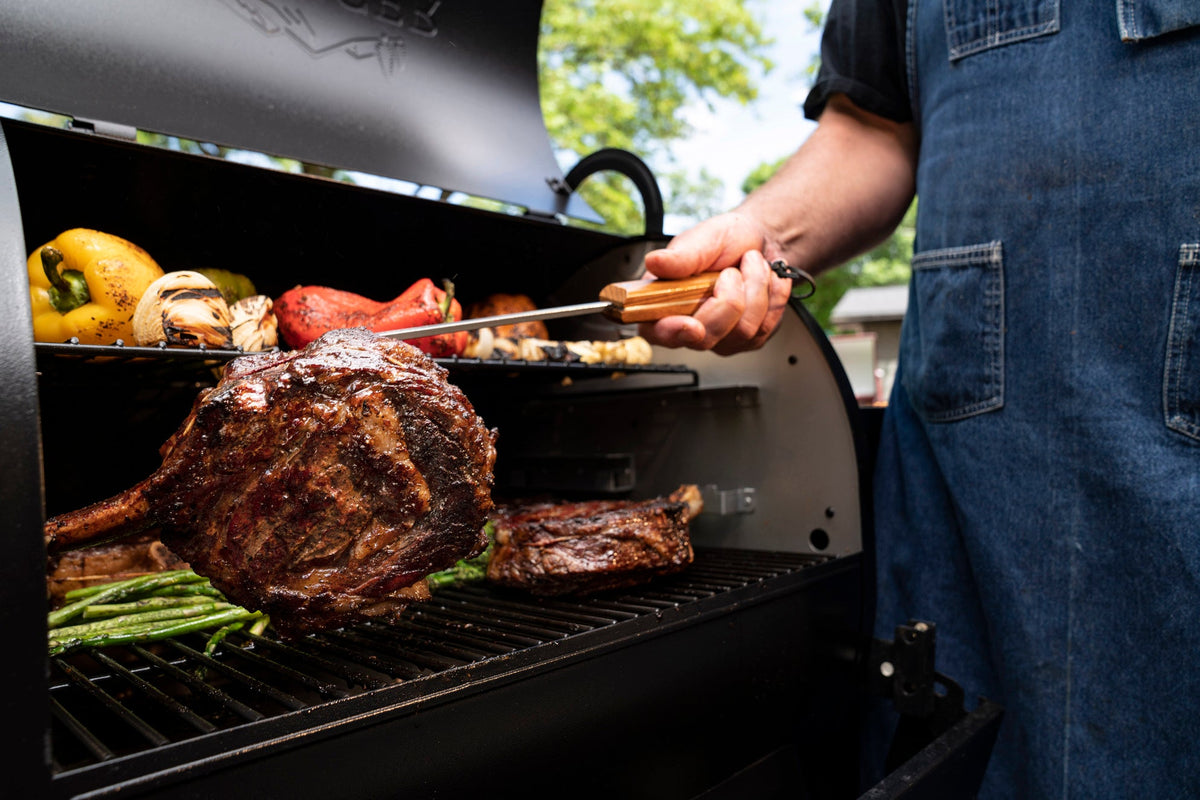 TRAEGER BBQ PIG TAIL
