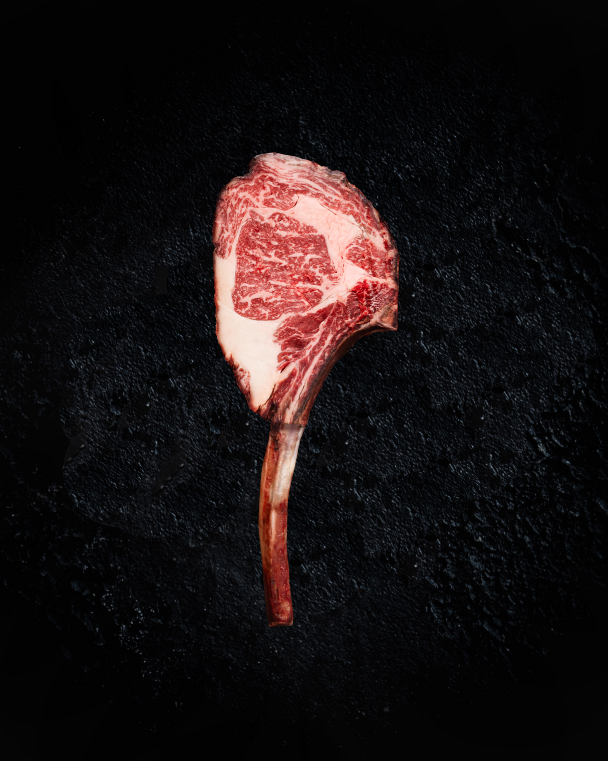 Dry-aged Wagyu Tomahawk 8+ (1.3 - 1.4kg)